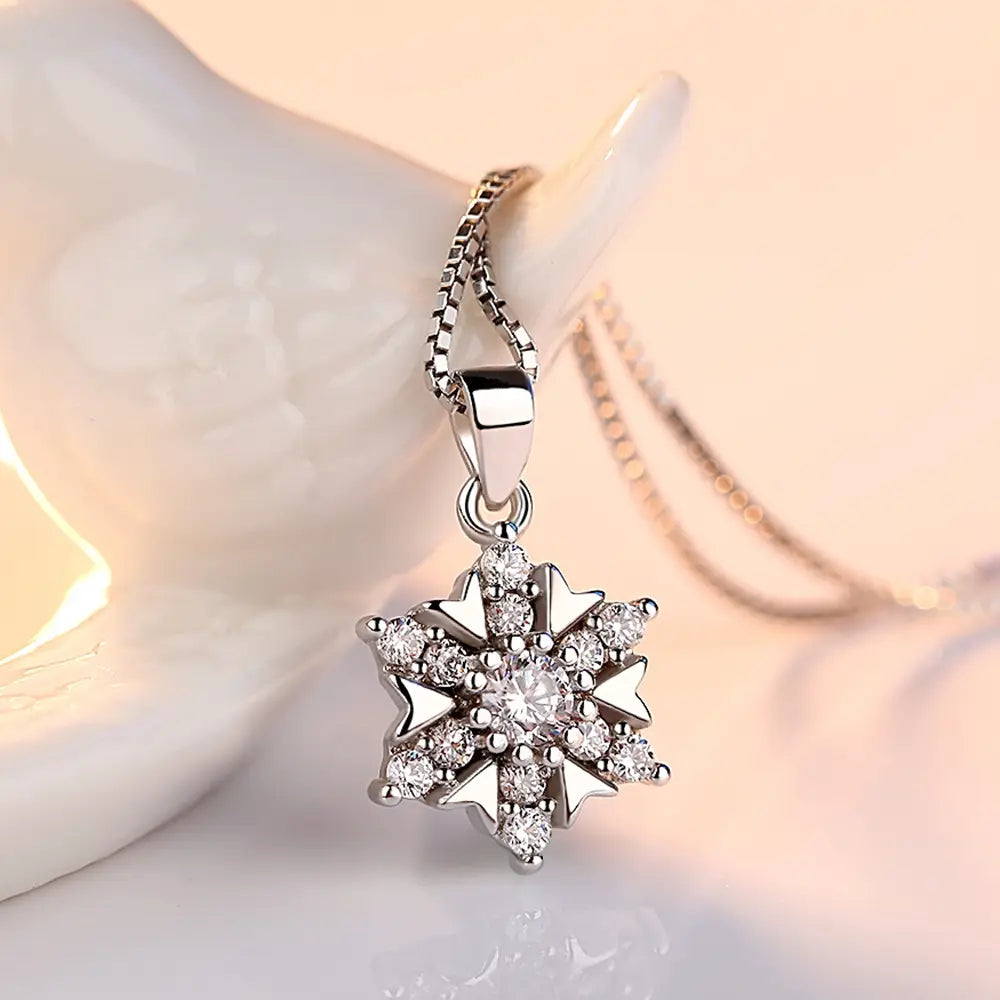 Women’s Silver Plated Snowflake Necklace