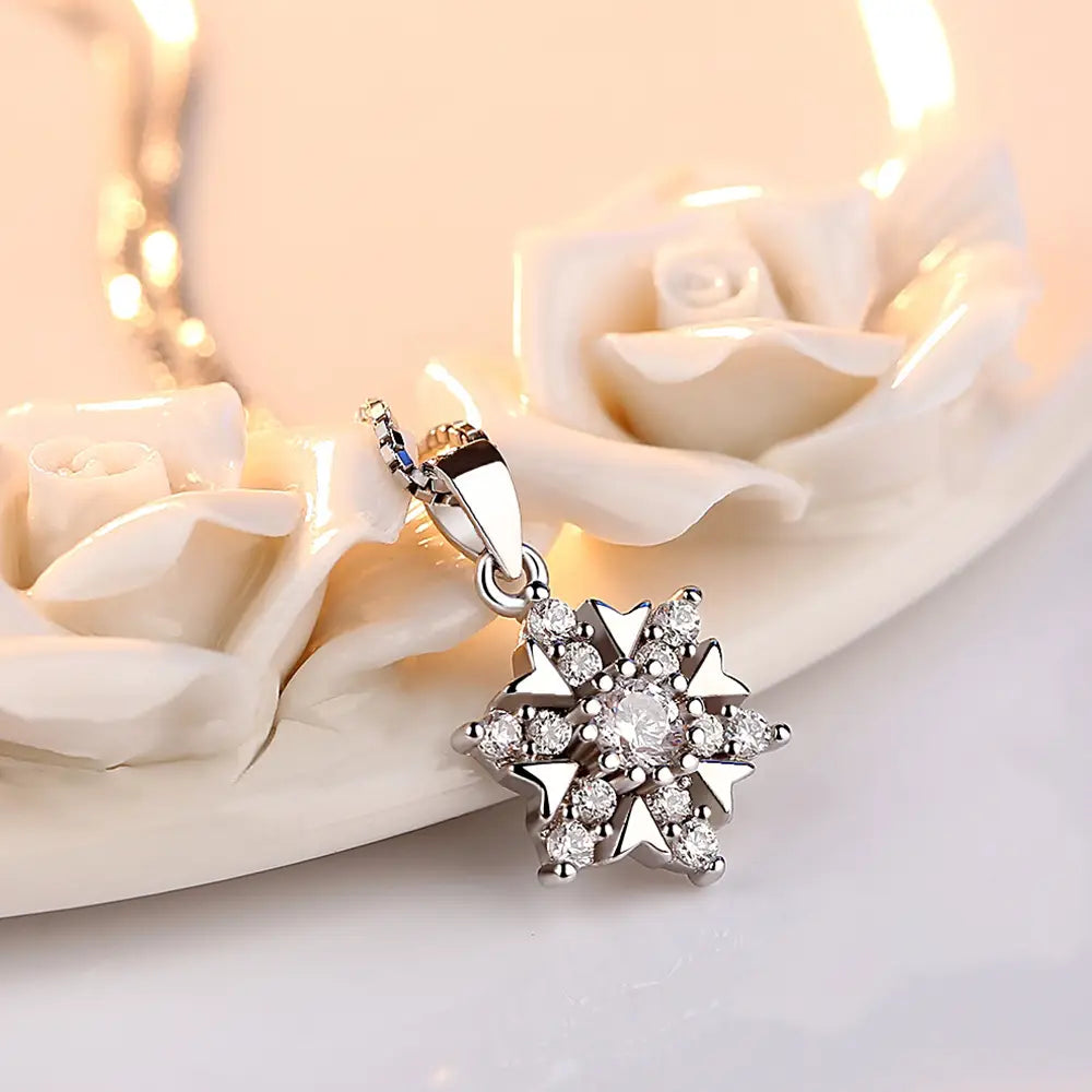 Women’s Silver Plated Snowflake Necklace