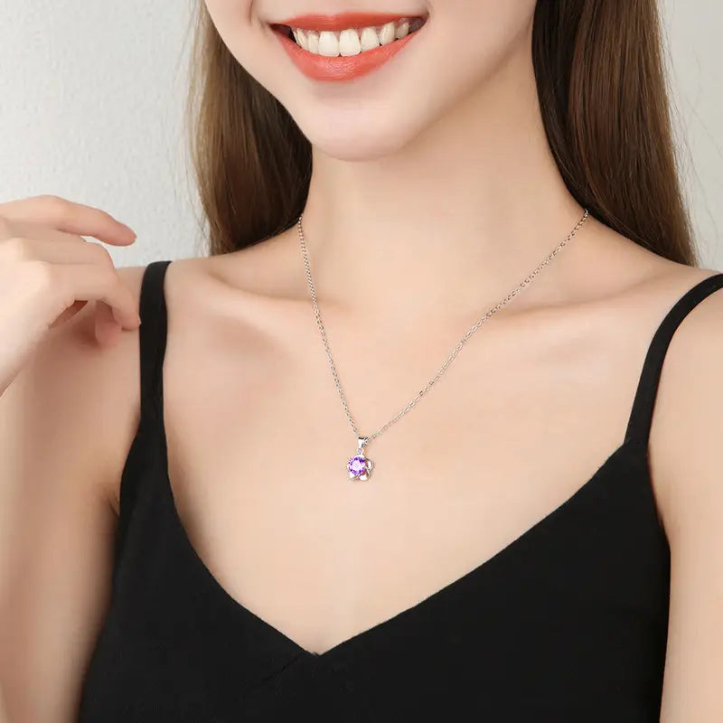 Plum Blossom Pendant Necklace White Diamond Lace Fashion